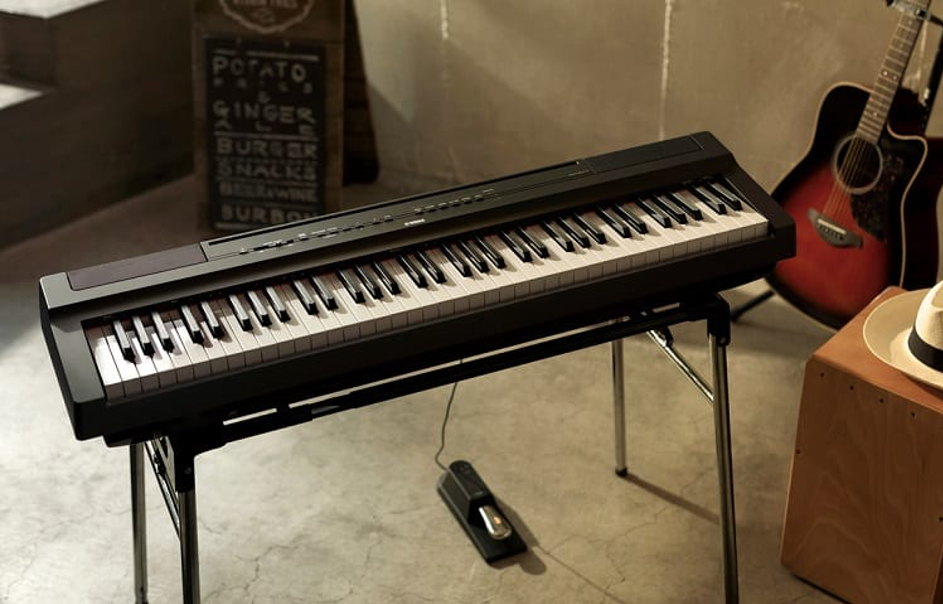 Đàn Piano Điện và Đàn Piano Cơ khác nhau như thế nào? Nên chọn đàn piano như thế nào cho người mới?