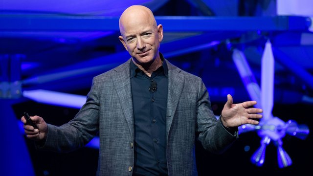 Trả lời 2 câu hỏi phỏng vấn, cô gái ‘không kinh nghiệm’ được Jeff Bezos thuê vào Amazon ngay lập tức - Ảnh 2.